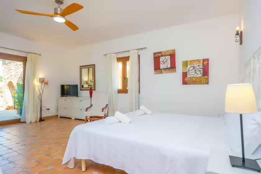 Holiday rentals in Casa fina, Felanitx