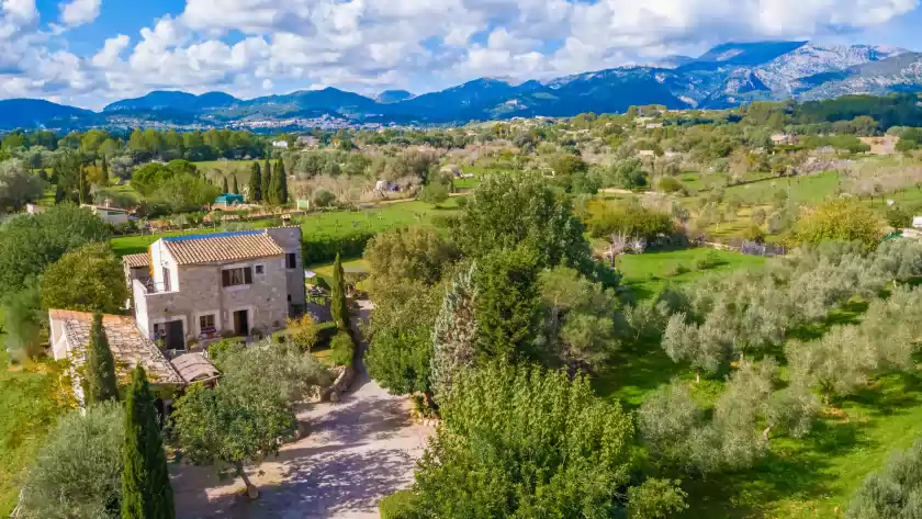 Holiday rentals in Sa sort llarga, Moscari