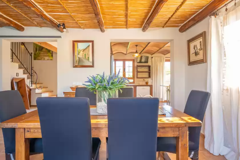 Holiday rentals in Sa sort llarga, Moscari