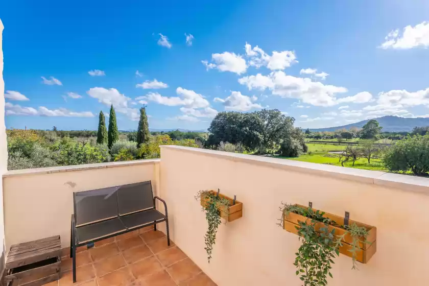 Holiday rentals in Sa sort llarga, Moscari