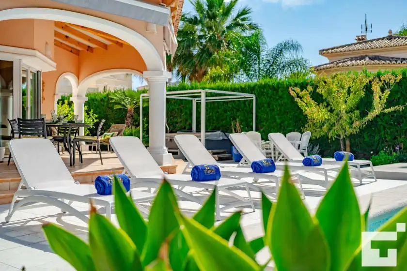 Holiday rentals in Coral - grupo turis, Fanadix