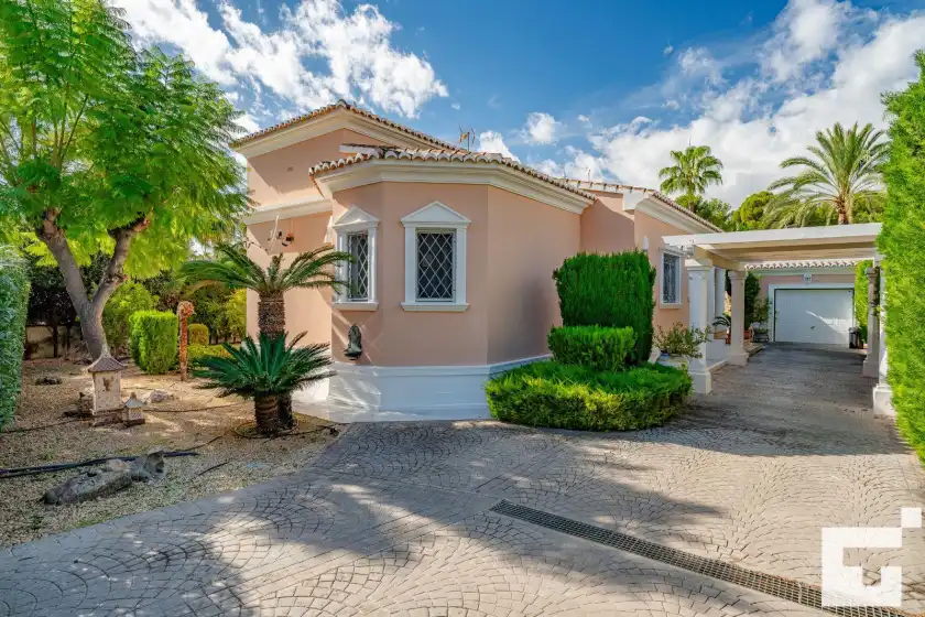 Holiday rentals in Coral - grupo turis, Fanadix