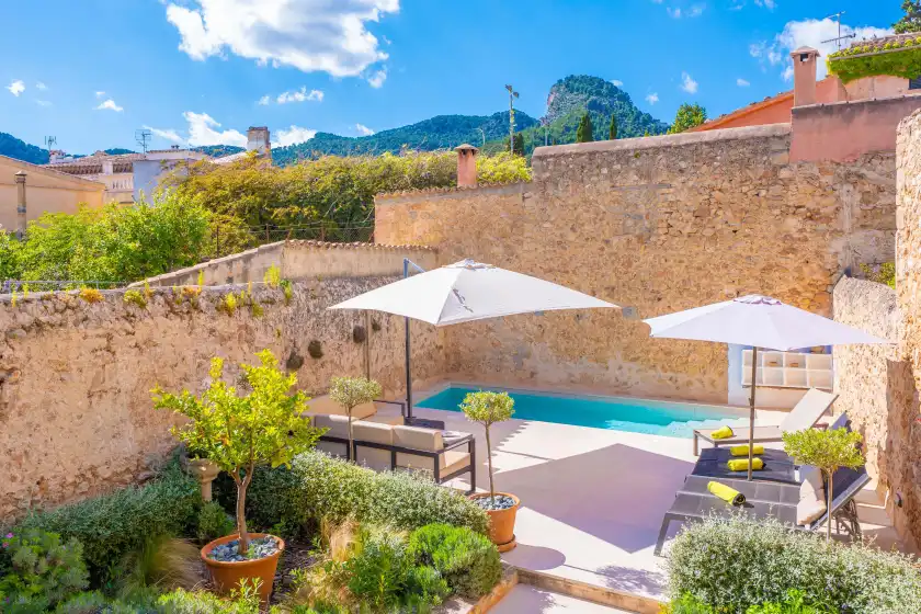 Holiday rentals in Can serp, Alaró