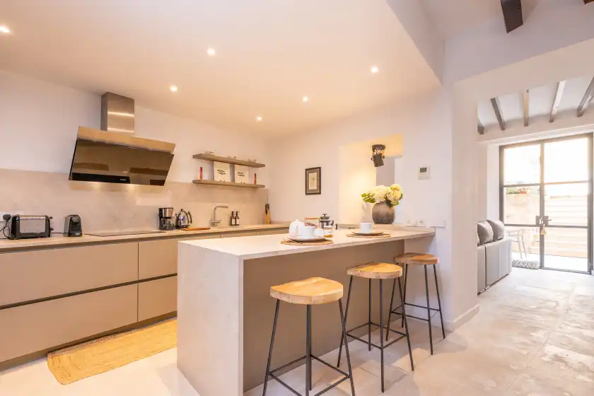 Holiday rentals in Can serp, Alaró