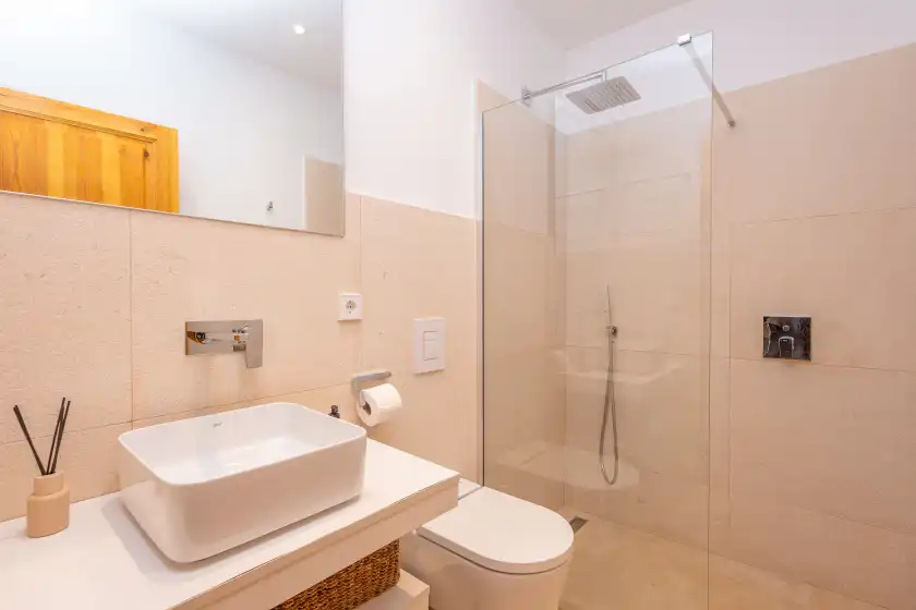 Holiday rentals in Can serp, Alaró