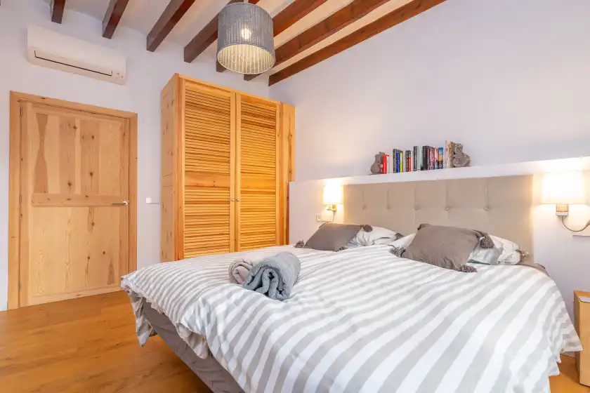 Holiday rentals in Can serp, Alaró