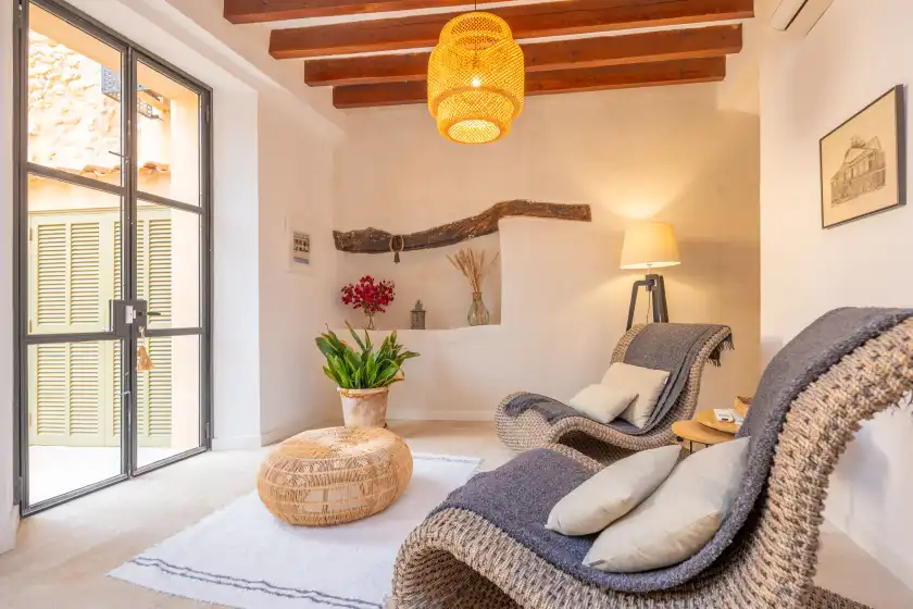 Holiday rentals in Can serp, Alaró