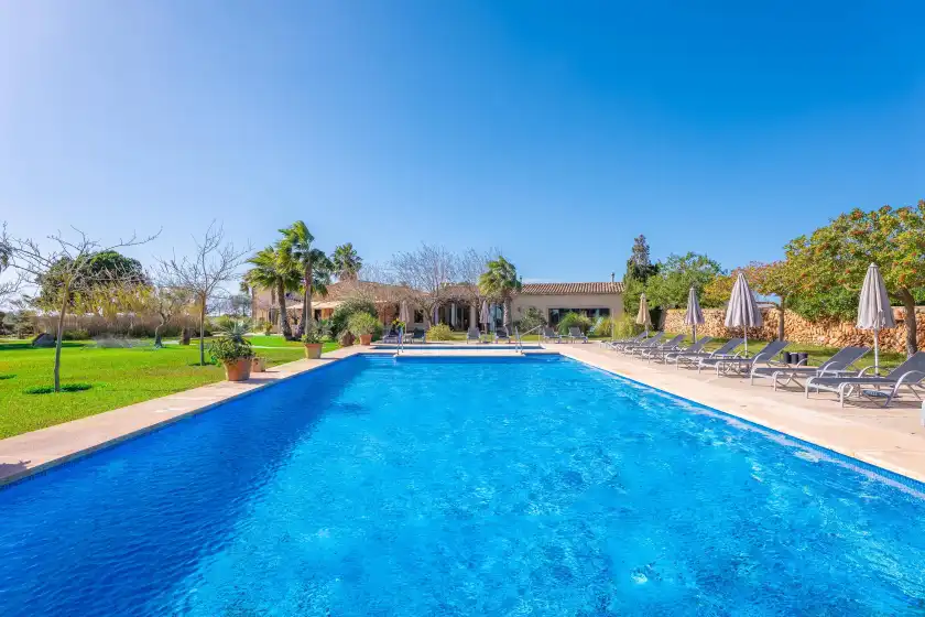 Holiday rentals in Agroturismo mondrago (antic na martina), Portopetro