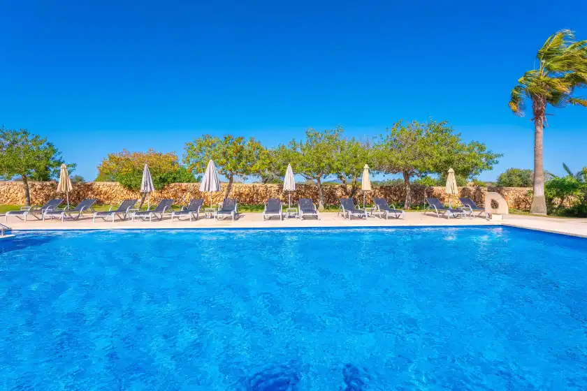 Holiday rentals in Agroturismo mondrago (antic na martina), Portopetro