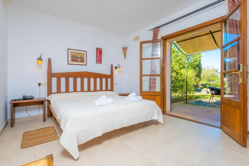 Holiday rentals in Agroturismo mondrago (antic na martina), Portopetro