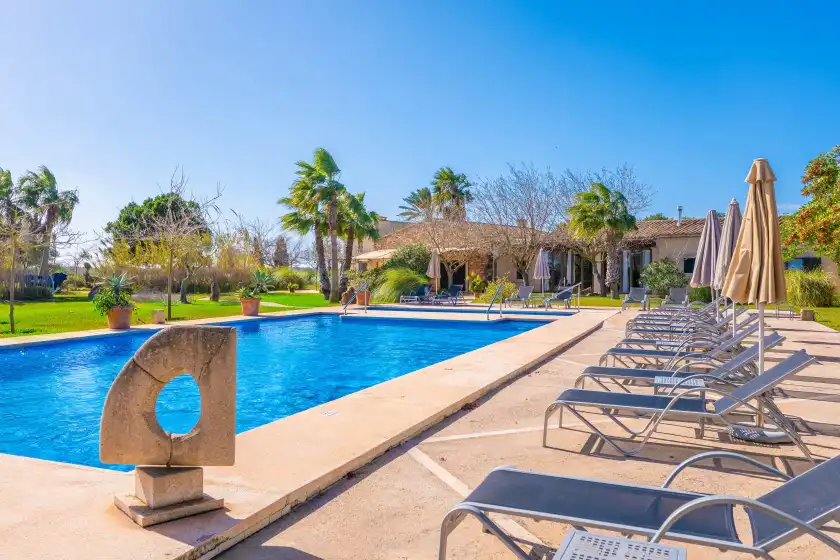 Holiday rentals in Agroturismo mondrago (antic na martina), Portopetro