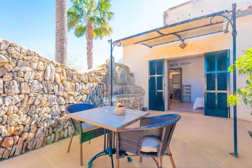 Holiday rentals in Agroturismo mondrago (antic na martina), Portopetro