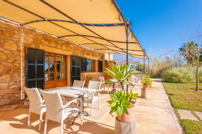 Holiday rentals in Agroturismo mondrago (antic na martina), Portopetro