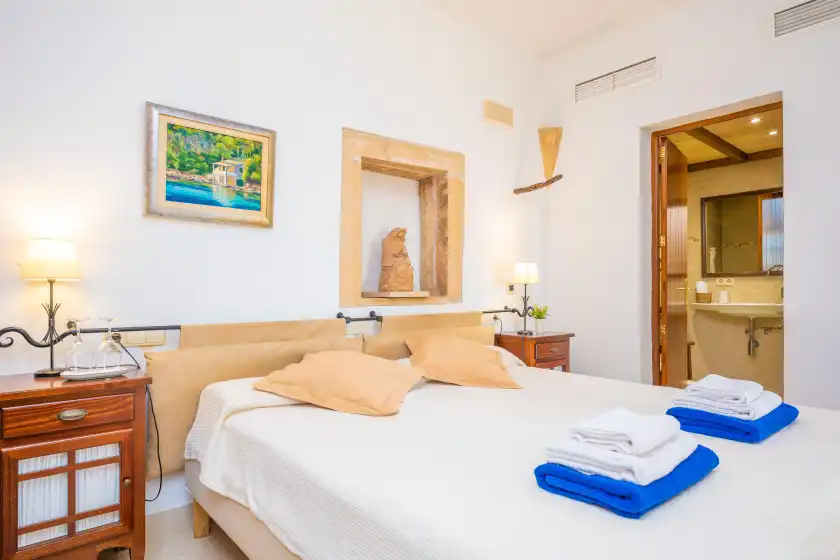 Holiday rentals in Agroturismo mondrago (antic na martina), Portopetro