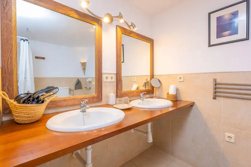 Holiday rentals in Agroturismo mondrago (antic na martina), Portopetro