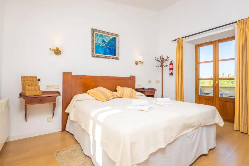 Holiday rentals in Agroturismo mondrago (antic na martina), Portopetro