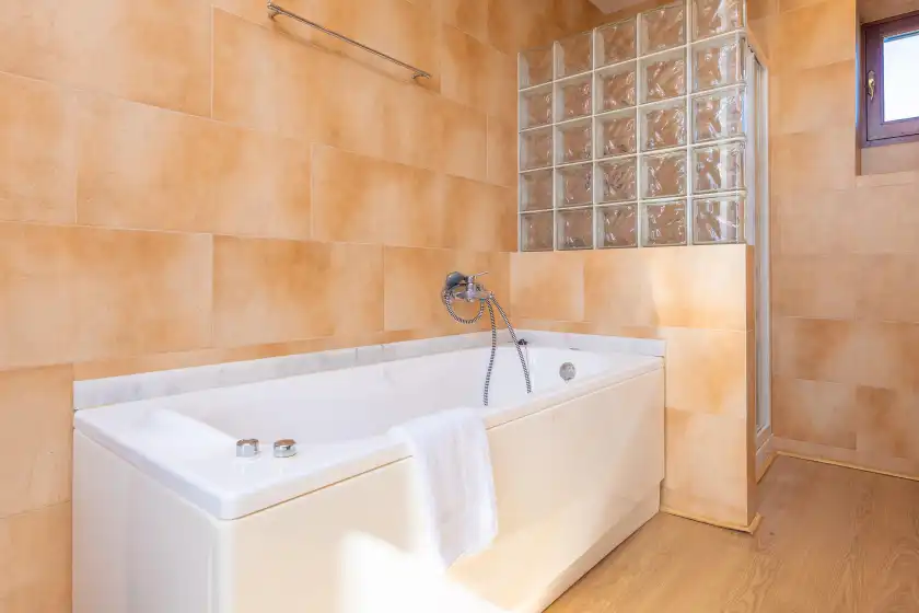 Holiday rentals in Agroturismo mondrago (antic na martina), Portopetro
