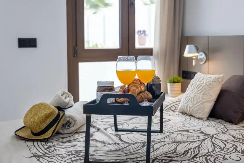 Holiday rentals in Laguna beach villa veintidos, San Miguel de Salinas