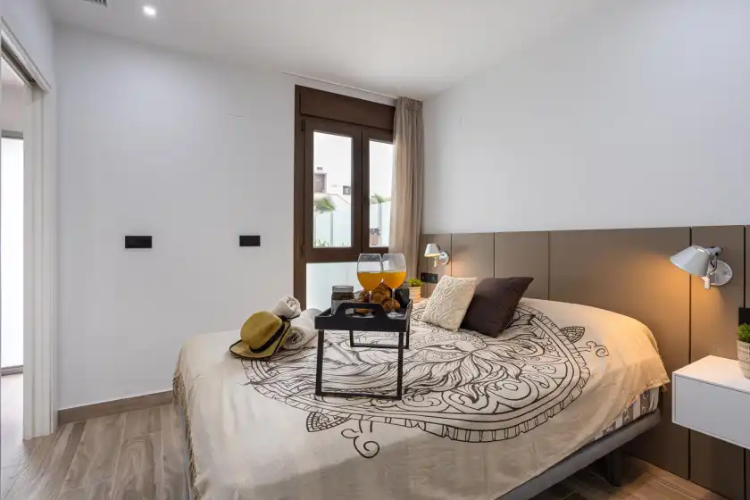 Holiday rentals in Laguna beach villa veintidos, San Miguel de Salinas