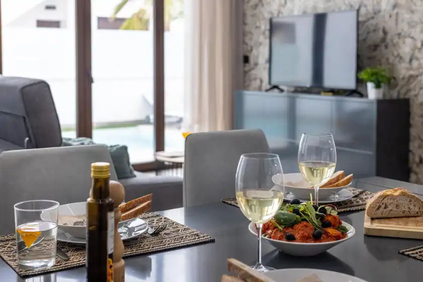 Holiday rentals in Laguna beach villa veintidos, San Miguel de Salinas