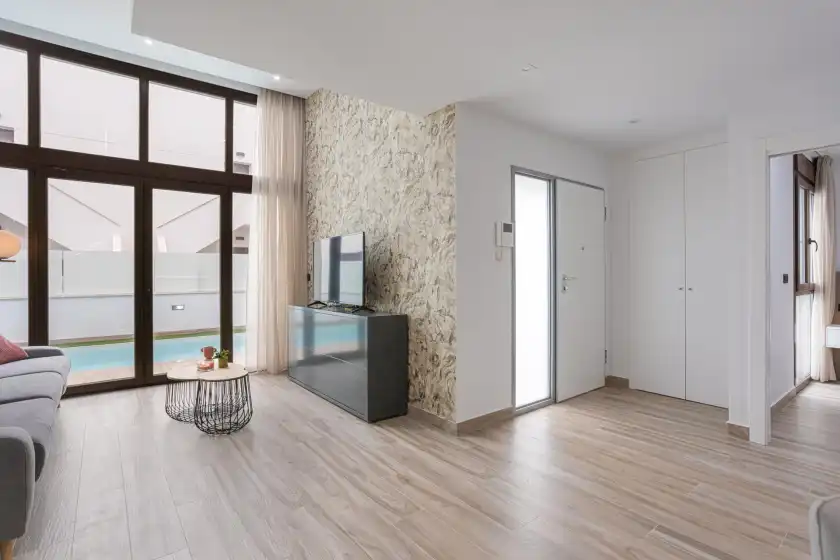 Holiday rentals in Laguna beach villa flamenco, San Miguel de Salinas