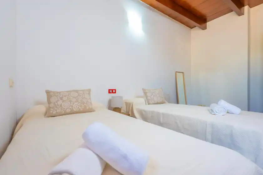 Holiday rentals in Son fullaneta, Llucmajor