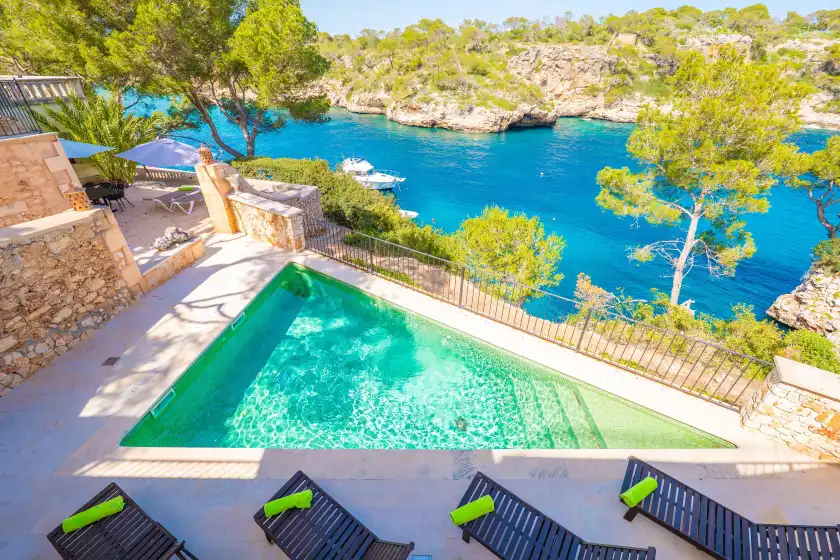 Holiday rentals in Villa cala figuera
