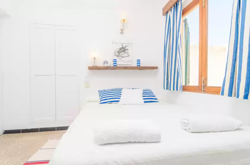 Holiday rentals in Penya, s'Illot-Cala Morlanda