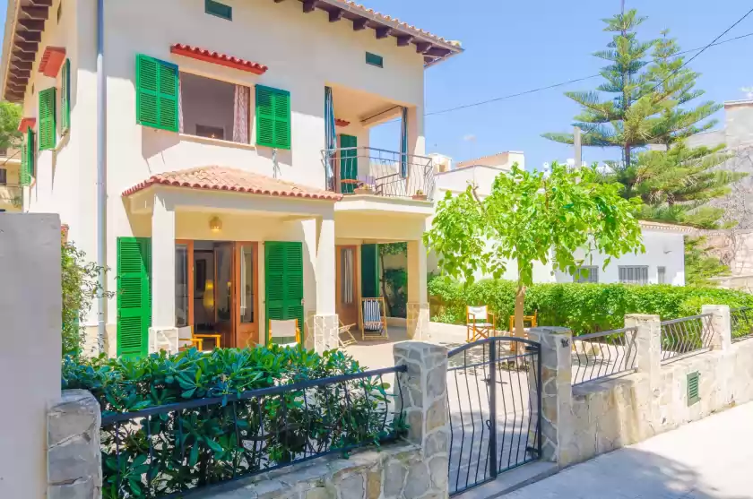 Holiday rentals in Penya, s'Illot-Cala Morlanda