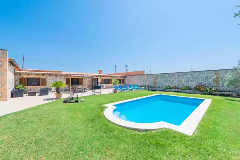 Holiday rentals in Sestados, Sa Pobla