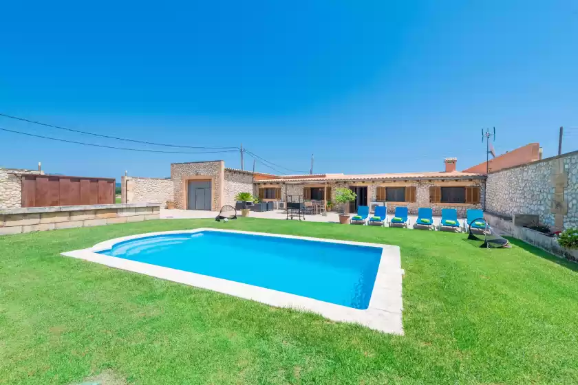 Holiday rentals in Sestados, Sa Pobla