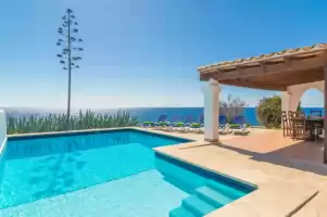 Villa sol naixent - Ferienunterkünfte in Cala Serena