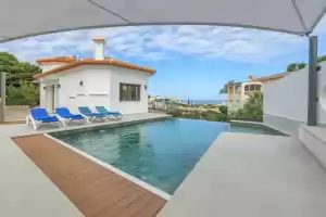 Anna y emma - Holiday rentals in La Pedrera