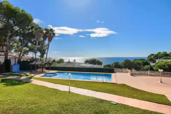 Poolbeach v en Moraira, Teulada-Moraira, Alicante, Comunitat Valenciana, España