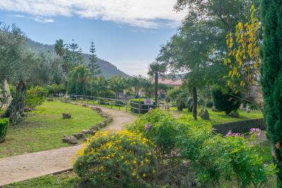 Andratx country cottage holidays, Vacalia.com